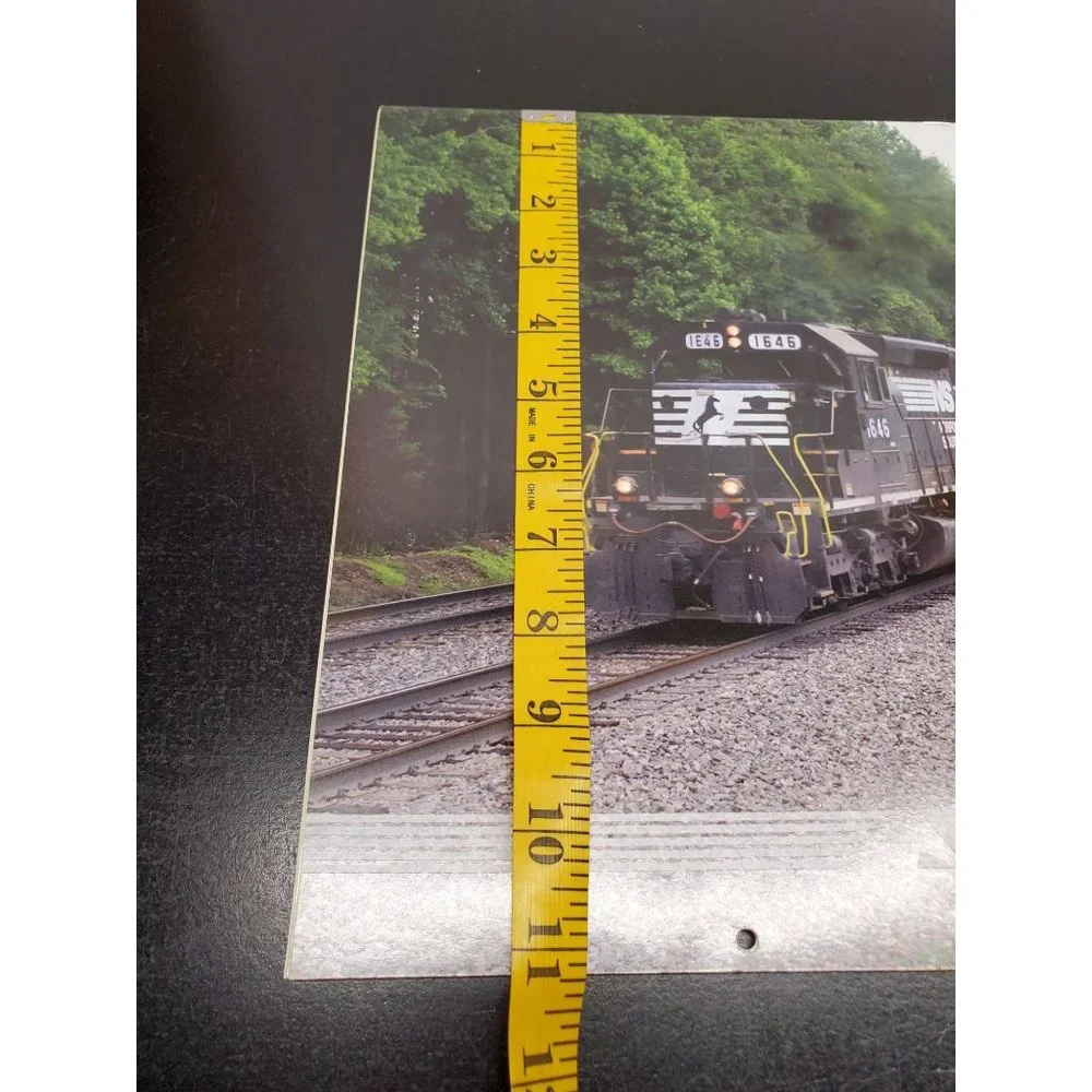 2010‎ Norfolk Southern Railroad Calendar - Oversize